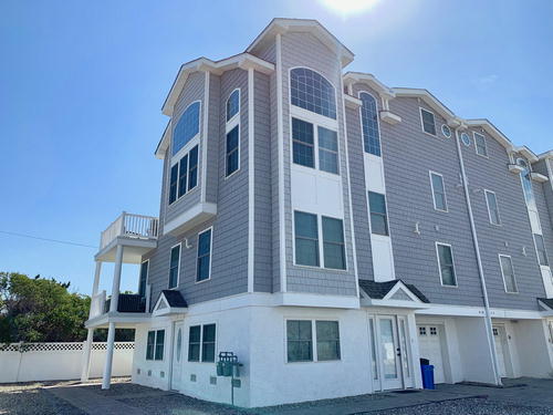 18 33rd Street, North