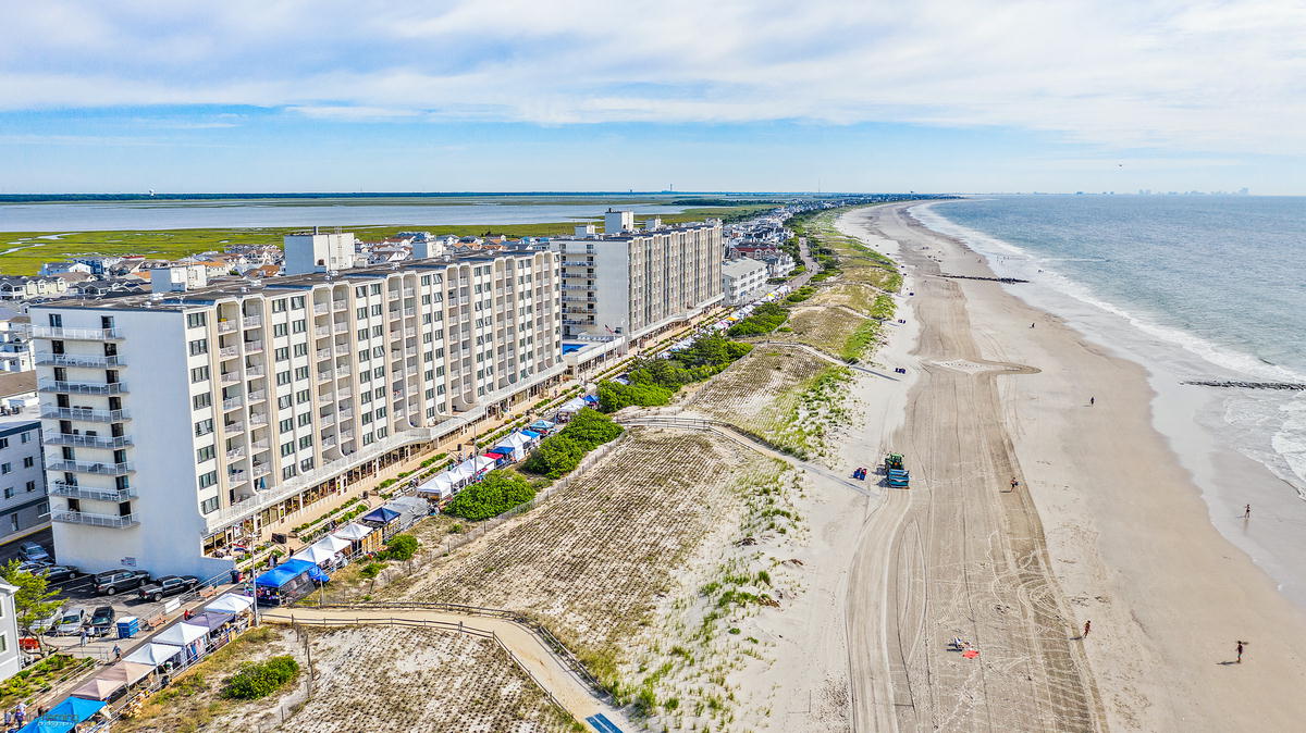 3700 Boardwalk #703S