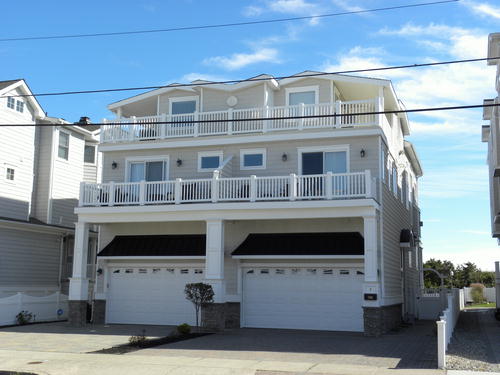 7109 Pleasure Ave South